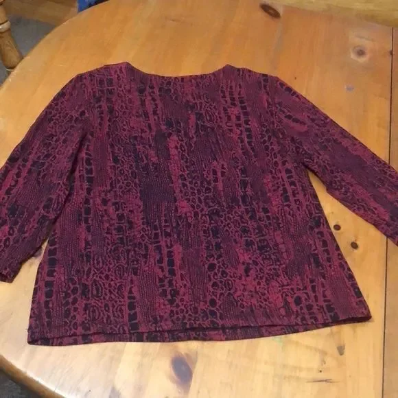 Ruby Rd. Top size large - Picture 4 of 4